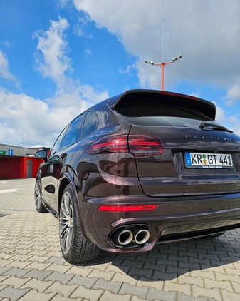 Porsche Cayenne cena 209100 przebieg: 146000, rok produkcji 2015 z Kielce małe 562
